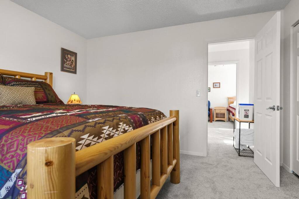 Moose Meadows- Near The Airport, Centrally Located Anchorage Esterno foto